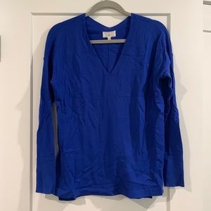 Lou & Grey Women’s merino wool v-neck sweater